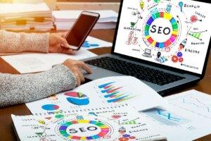 SEO professional using online business analytics tools