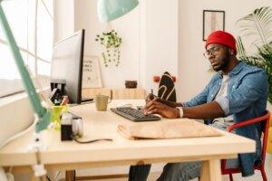 how much can beginners earn on Fiverr gig optimization