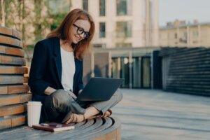 beginner Fiverr blog writing gig