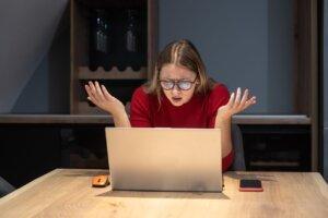 why most people fail at making money online
