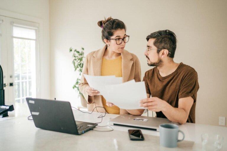 How to Avoid Fake Online Income Gurus