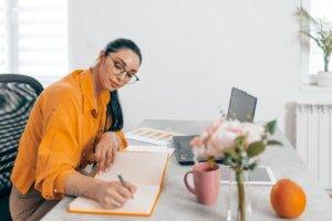beginner guide to freelancing and remote work portfolio building