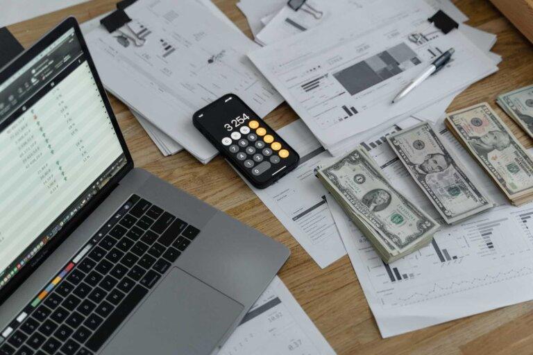 12 Financial Discipline Habits That Make Managing Money Easier