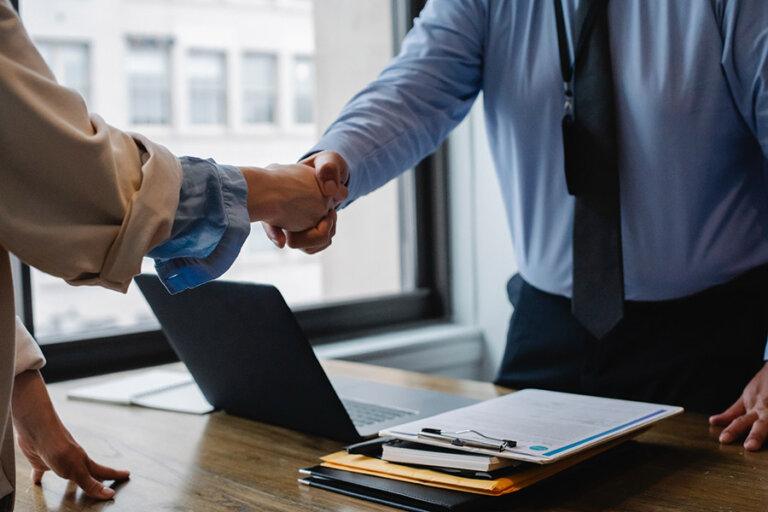 How to Change Careers Successfully: Complete Beginner Guide