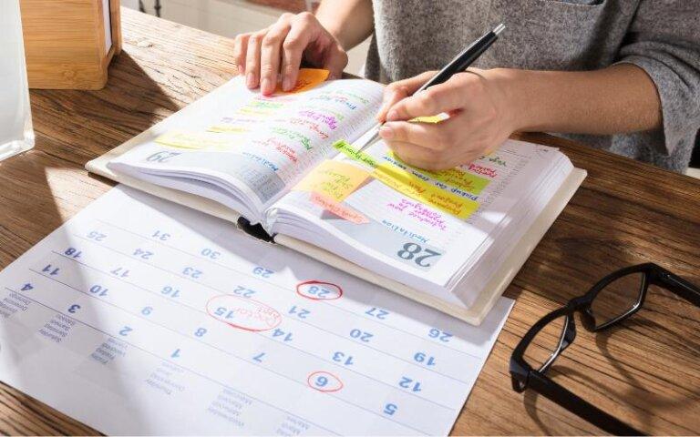 How to Create a Monthly Money Routine